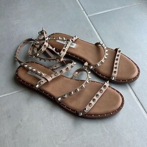 Steve Madden tan spike sandal